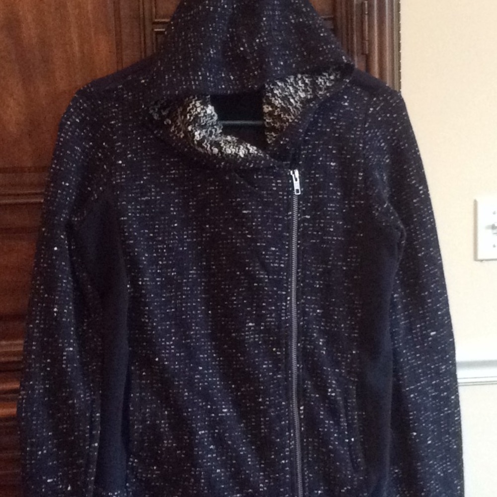 Sweater - Picture 3 of 4